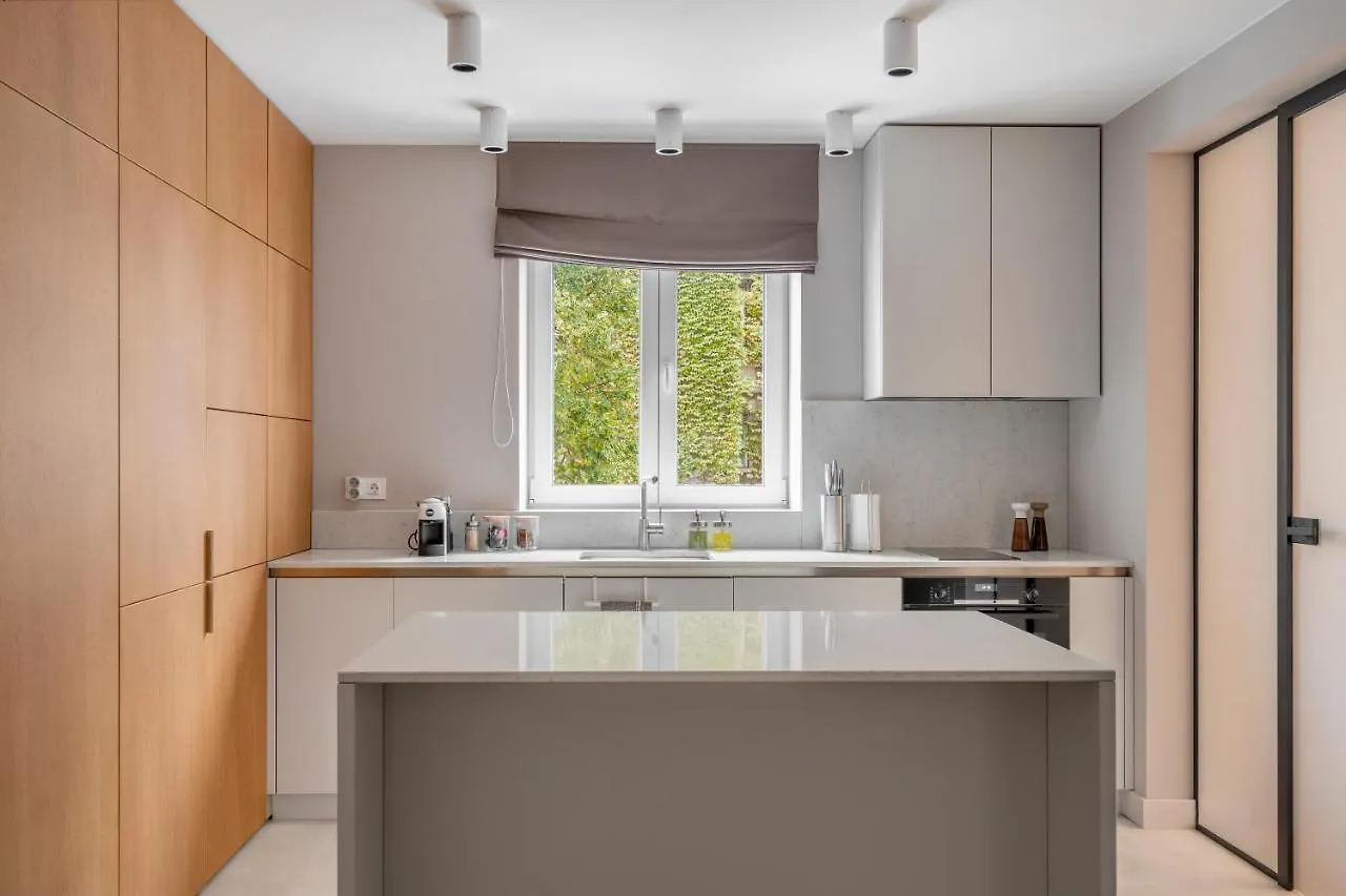 New High-End Designer 3Br Central Apt Sofía